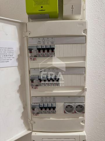 GRAND studio Orleans HYPER CENTRE  - immeuble recent