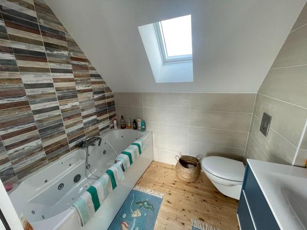 Maison individuelle à vendre à Gouesnou dans le Finistère (29850), ref : 7458AB