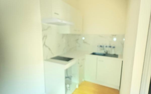 Immeuble à vendre    6 pièces •  Saint-Quentin