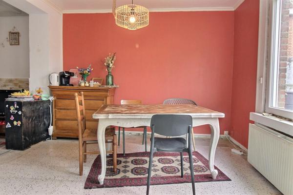 ARMENTIERES CENTRE : MAISON 4 CHAMBRES / BUREAU / JARDIN / GARAGE