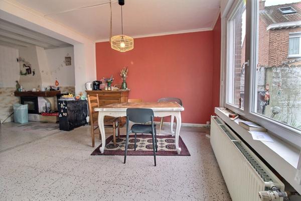 ARMENTIERES CENTRE : MAISON 4 CHAMBRES / BUREAU / JARDIN / GARAGE