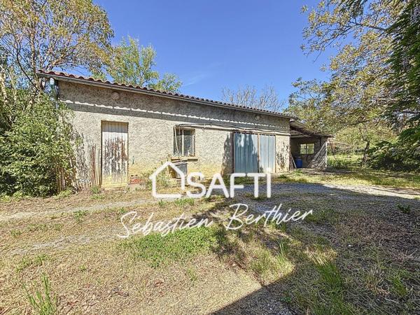 Maison plain-pied avec grand terrain, dépendances et DPE performant (classe C)