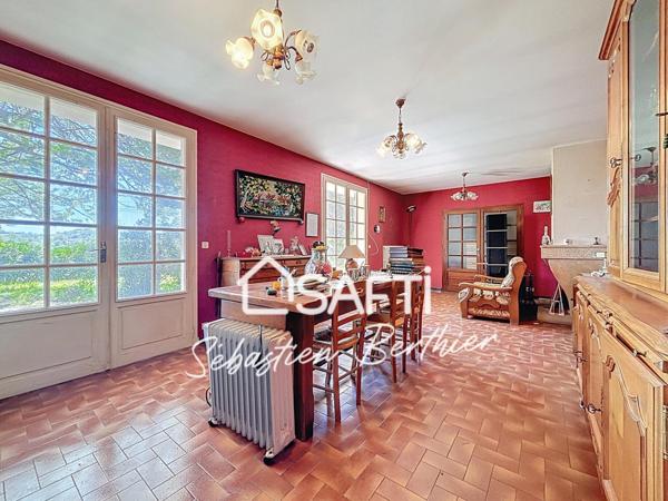 Maison plain-pied avec grand terrain, dépendances et DPE performant (classe C)