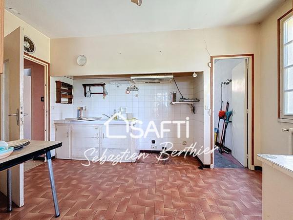 Maison plain-pied avec grand terrain, dépendances et DPE performant (classe C)