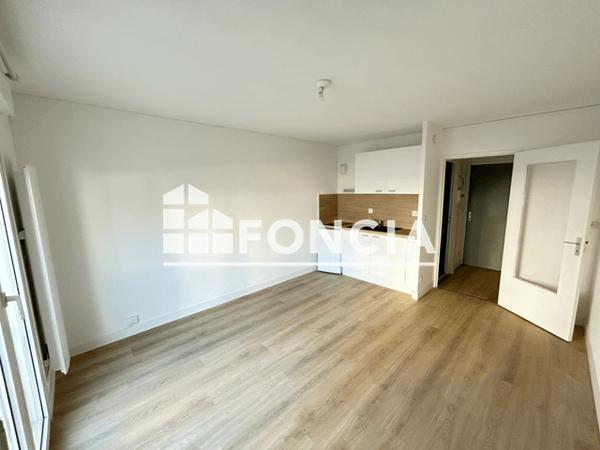 Location Studio 21.4 m² - 11 RUE BRESSIGNY Angers 49000