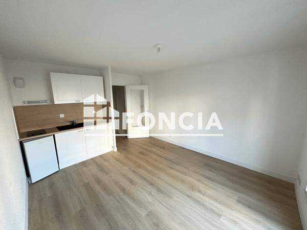 Location Studio 21.4 m² - 11 RUE BRESSIGNY Angers 49000