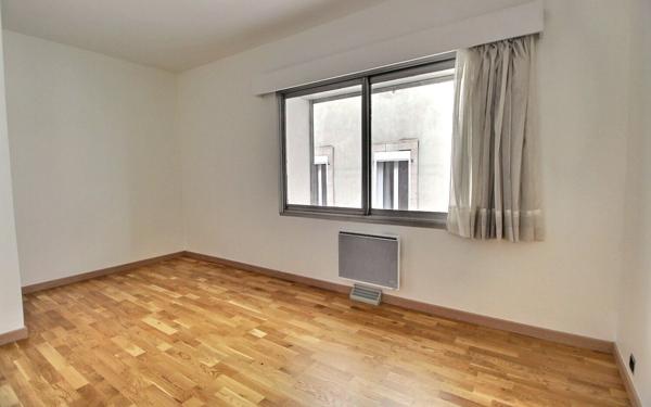 Maison à vendre    2 pièces •  Marseille 5