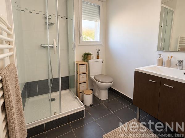 À LOUER - Maison 81 m² - 3 chambres, jardin et garage - AURAY