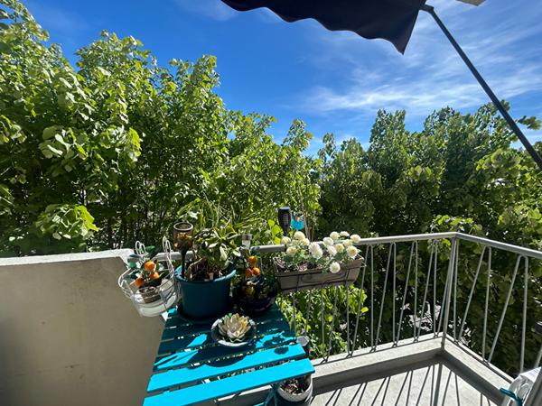Appartement avec balcon a Carcassonne