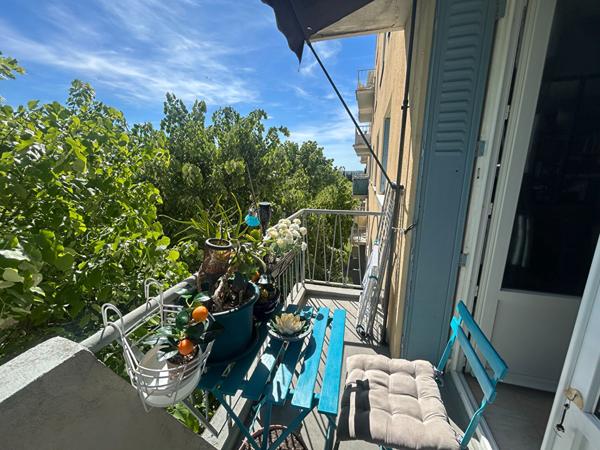 Appartement avec balcon a Carcassonne