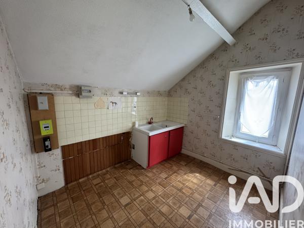 Maison à vendre 8 pièces 218 m² Montceau-les-Mines