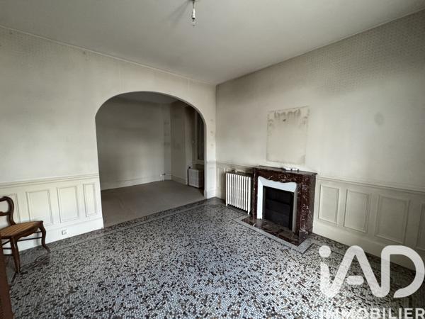 Maison à vendre 8 pièces 218 m² Montceau-les-Mines
