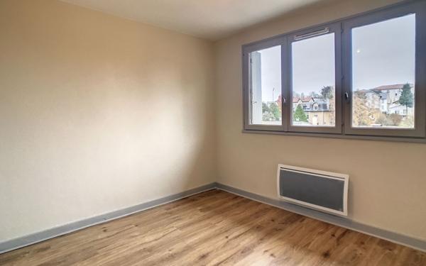Appartement à louer    2 pièces • 43,32 m2 Aurillac