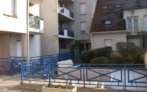 Appartement à louer    1 pièce •  Villenoy