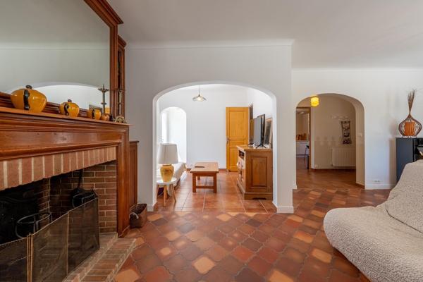 Maison avec dépendance et piscine
