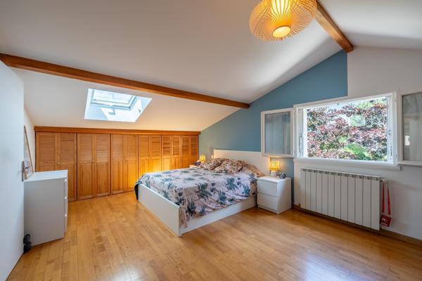 Maison avec dépendance et piscine