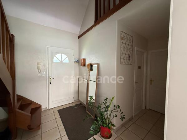 Villa contemporaine proche centre ville