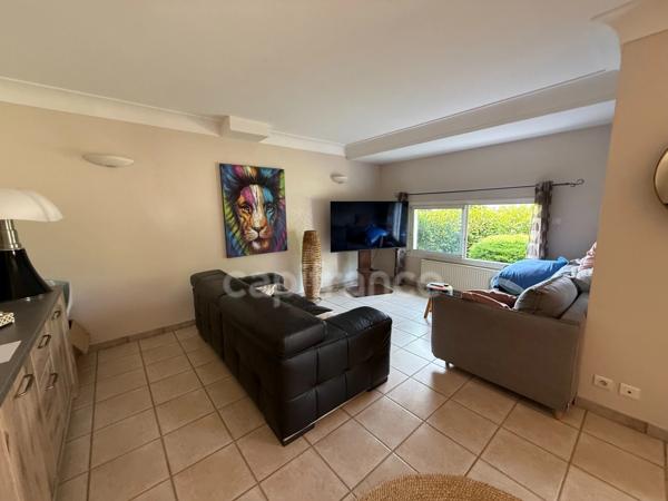 Villa contemporaine proche centre ville