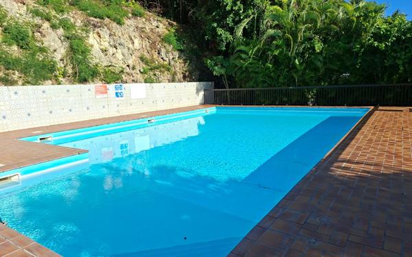 Appartement à louer    2 pièces •  Le Gosier