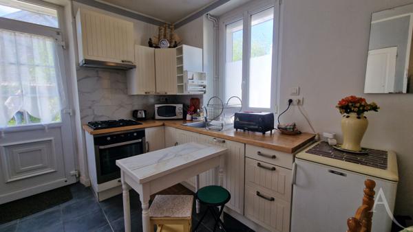 Maison Mantes La Jolie 1chambre et un bureau sur cave et 180m² de terrain