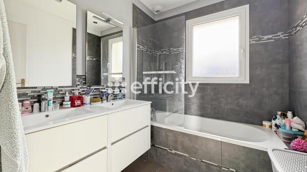 Maison 6 pièces - 103 m²