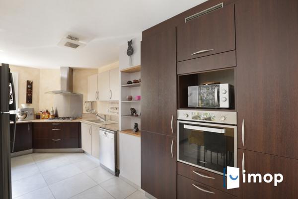 Grand appartement avec parking