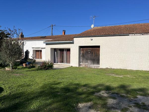 Maison à vendre |  Saint-Just-Luzac |  6 pièces | 173 m²