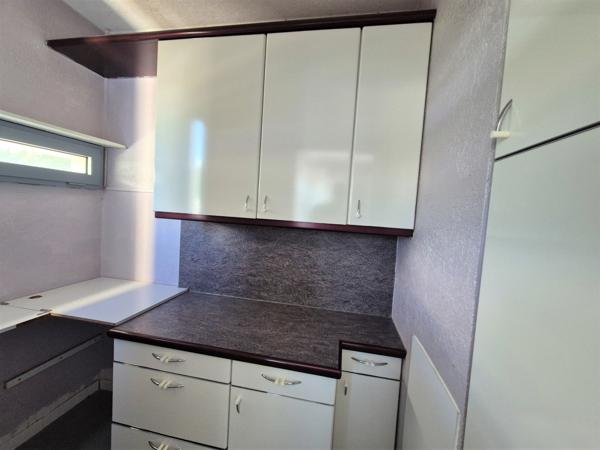 EYBENS – T4 73 m² AVEC VUE SUR LES MONTAGNES, ÉTAGE ÉLEVÉ, BALCON, SEJOUR DOUBLE ET PLACE DE PARKING PRIVATIVE