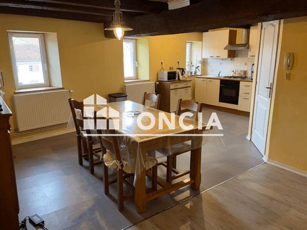 Location Appartement 5 pièces 90 m² - 2 PLACE LORRAINE Bayon 54290