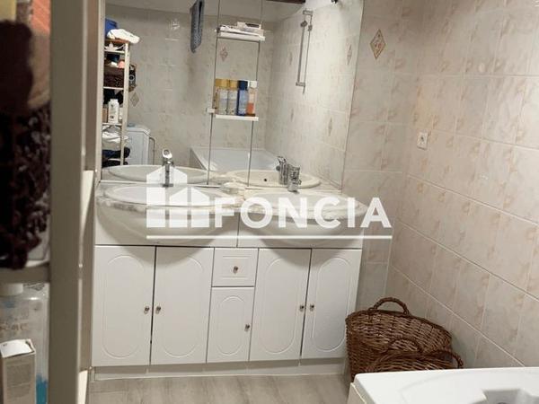 Location Appartement 5 pièces 90 m² - 2 PLACE LORRAINE Bayon 54290