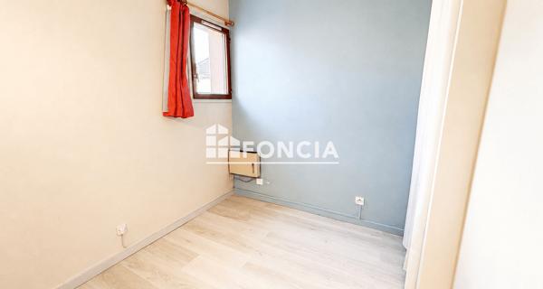 Location Appartement 2 pièces 25.1 m² - La Londe-les-maures 83250