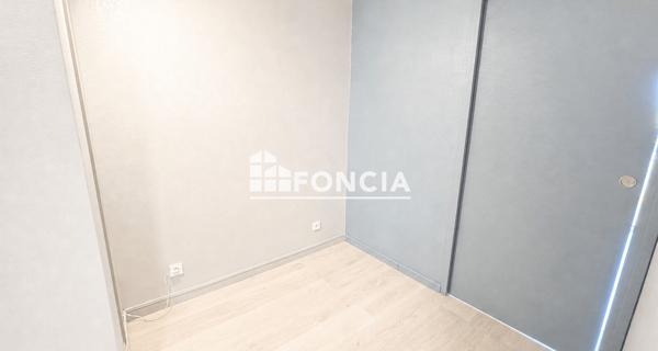 Location Appartement 2 pièces 25.1 m² - La Londe-les-maures 83250