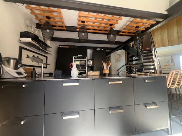 Marseille (13007) VENTE APPARTEMENT DUPLEX COMME UNE MAISON TYPE 4 81,59 M2 CARREZ (110 M2 HABITABLE) JARDIN TERRASSE BASSIN ST