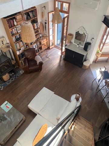 Marseille (13007) VENTE APPARTEMENT DUPLEX COMME UNE MAISON TYPE 4 81,59 M2 CARREZ (110 M2 HABITABLE) JARDIN TERRASSE BASSIN ST