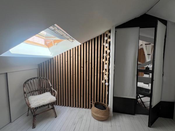 Marseille (13007) VENTE APPARTEMENT DUPLEX COMME UNE MAISON TYPE 4 81,59 M2 CARREZ (110 M2 HABITABLE) JARDIN TERRASSE BASSIN ST