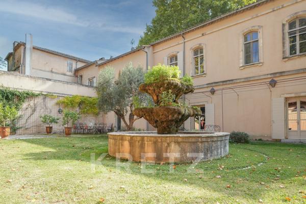 Domaine d’exception à Arles – Mas provençal avec installations équestres