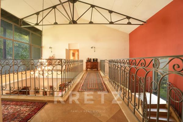 Domaine d’exception à Arles – Mas provençal avec installations équestres