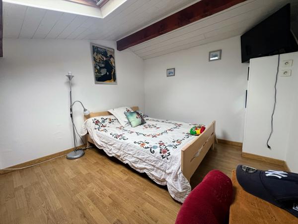 Conques-sur-Orbiel (11600) CONQUES SUR ORBIEL - RARE - MAISON DE PLAIN PIED 4 CHAMBRES SUR TERRAIN DE 2000M2 AVEC PISCINE