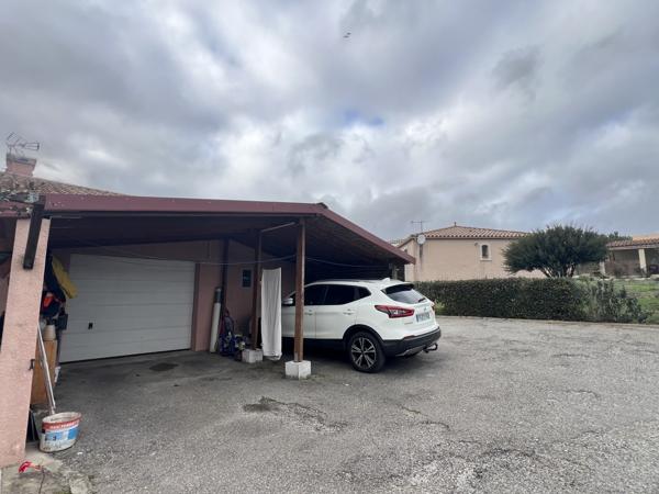 Conques-sur-Orbiel (11600) CONQUES SUR ORBIEL - RARE - MAISON DE PLAIN PIED 4 CHAMBRES SUR TERRAIN DE 2000M2 AVEC PISCINE