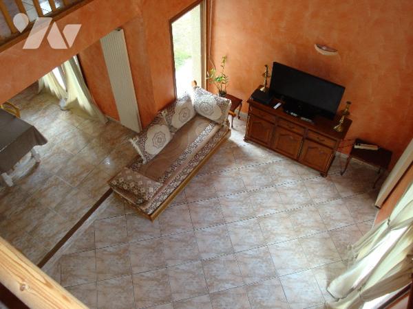 NOE (31410) : villa T8, 205 m2, 5 chambres, dans parc de 1500 m2, divisible.