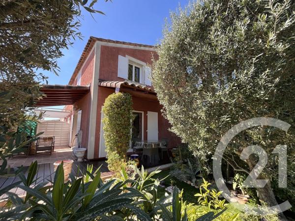 Maison à vendre  5 pièces - 71,11 m 2   ROQUEBRUNE SUR ARGENS  - 83