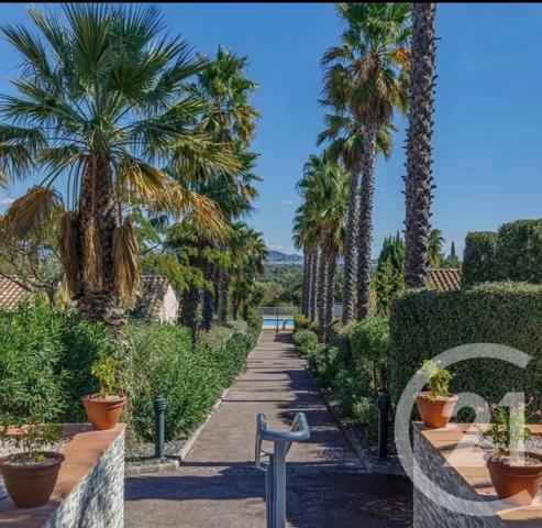 Maison à vendre  5 pièces - 71,11 m 2   ROQUEBRUNE SUR ARGENS  - 83