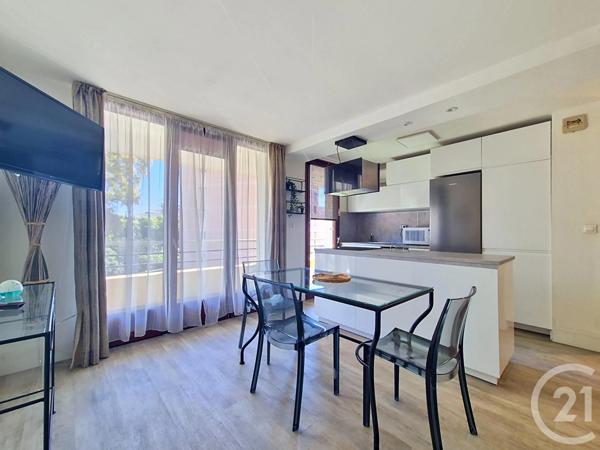 Appartement T2 à vendre  2 pièces - 43,78 m 2   FREJUS  - 83