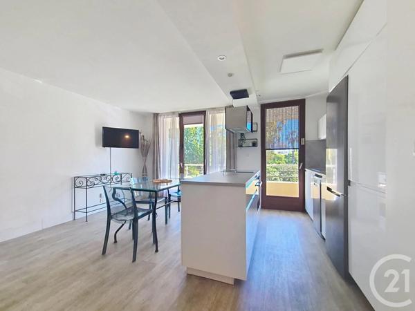 Appartement T2 à vendre  2 pièces - 43,78 m 2   FREJUS  - 83