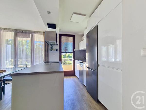 Appartement T2 à vendre  2 pièces - 43,78 m 2   FREJUS  - 83