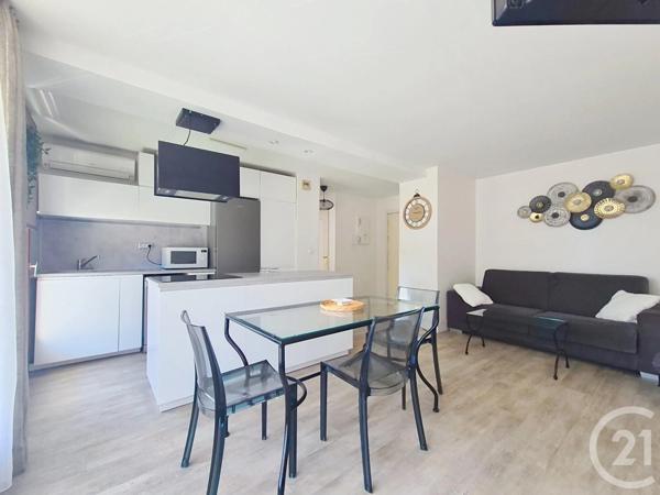 Appartement T2 à vendre  2 pièces - 43,78 m 2   FREJUS  - 83