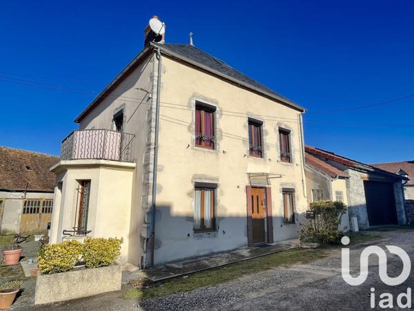 Maison de village 6 pièces de 124 m² à Louroux-de-Bouble (03330)