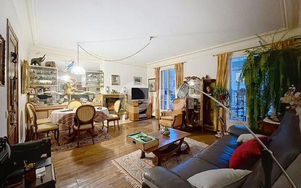 Appartement à vendre    5 pièces • 76 m2 Paris 15