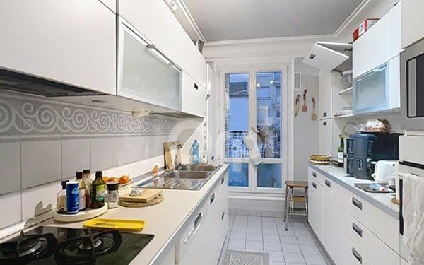 Appartement à vendre    5 pièces • 76 m2 Paris 15