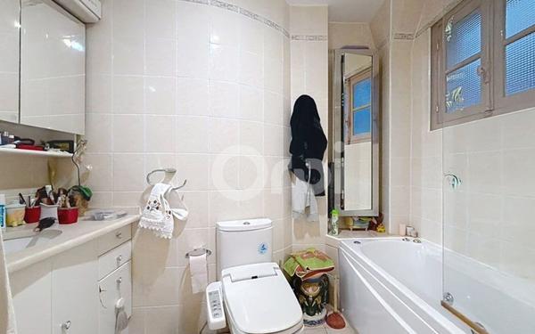 Appartement à vendre    5 pièces • 76 m2 Paris 15